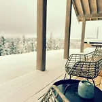 Villa Snowcake
